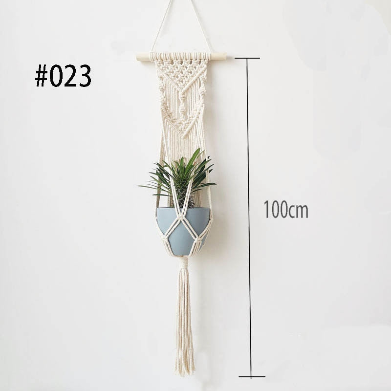 Handmade Macrame Plant Hanger – Elegance and Functionality for Your Space